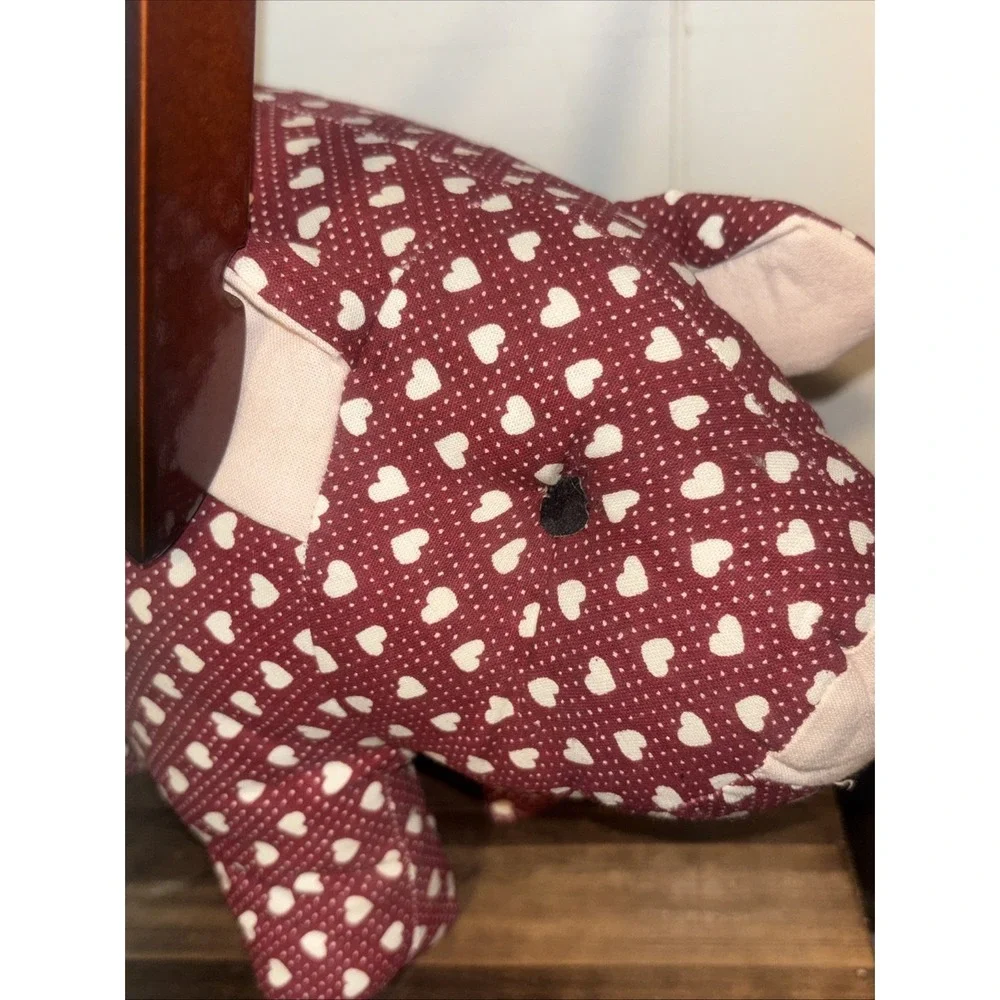 Quilted Piglet Burgundy With Pink Hearts Pillow/plush 11x7.5